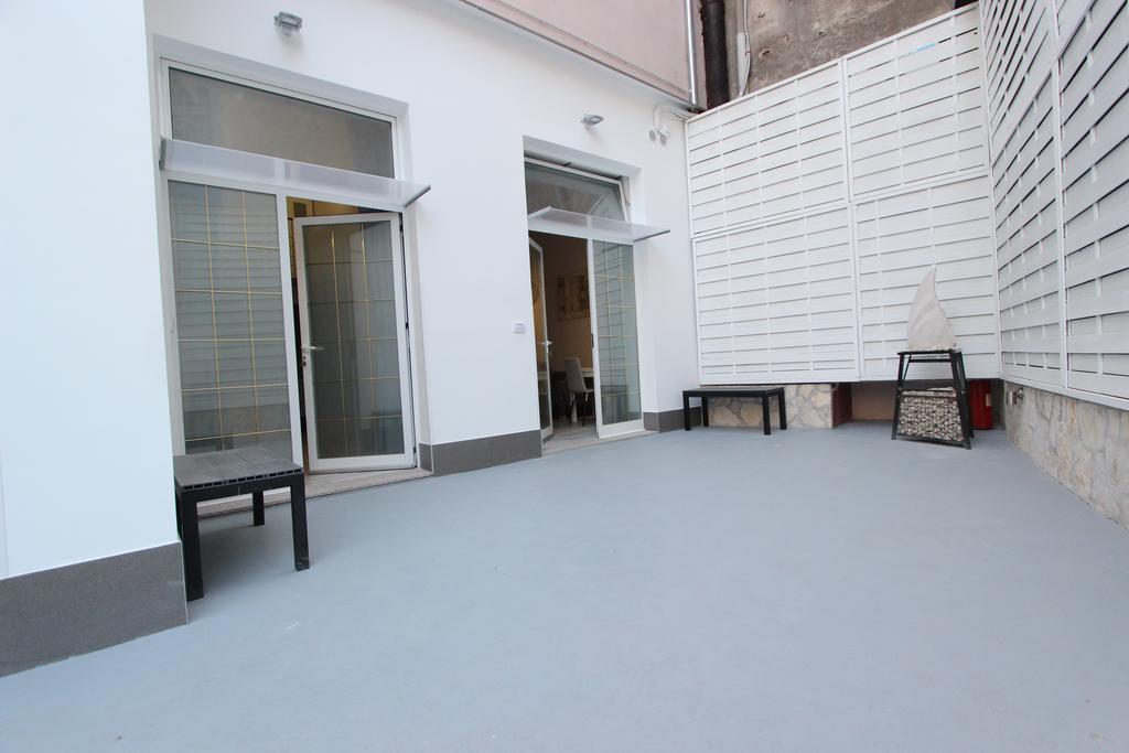 Urban Apartments Pula Exterior foto